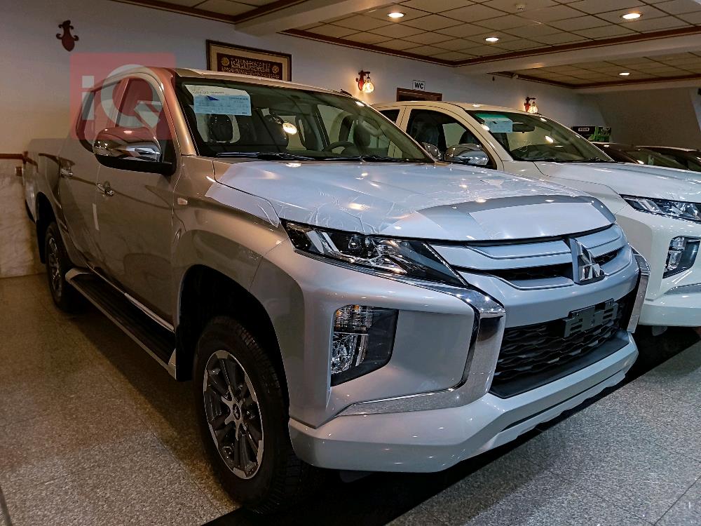 میتسوبیشی L200
